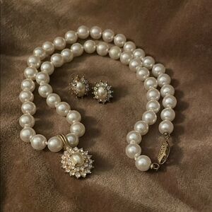 Vintage Roman necklace and earring set faux pearls vintage clasp